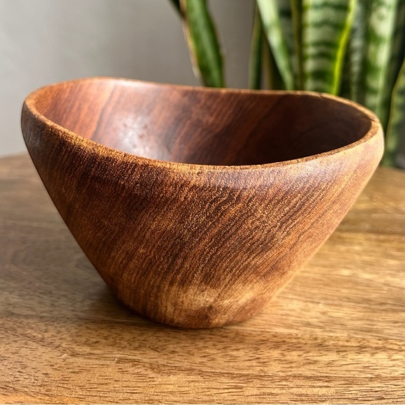 Pair of Carved Wooden Nesting Bowls - Picture 8 of 11